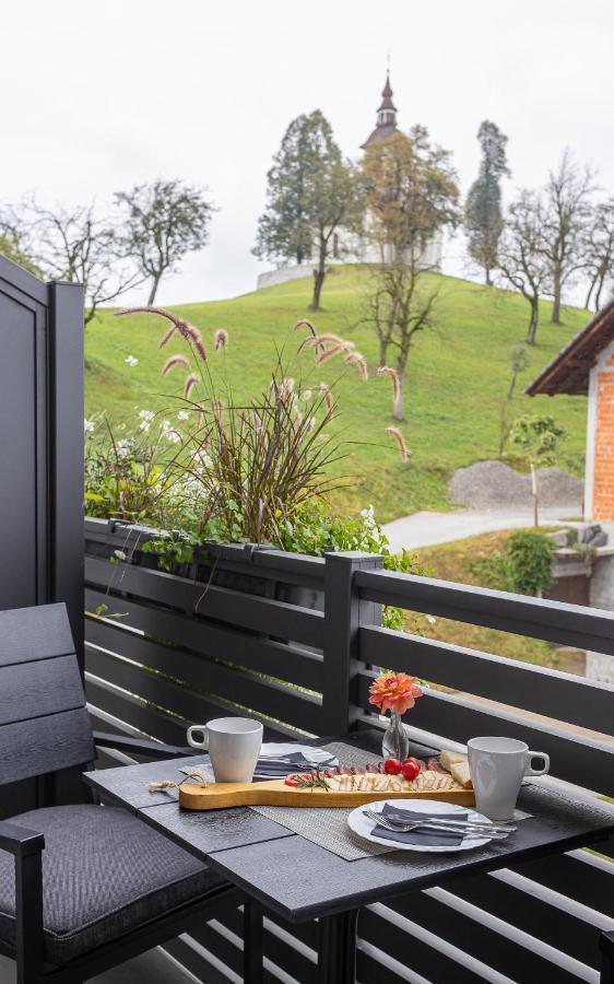 Apartmaji Pr Smolet Škofja Loka Exterior foto
